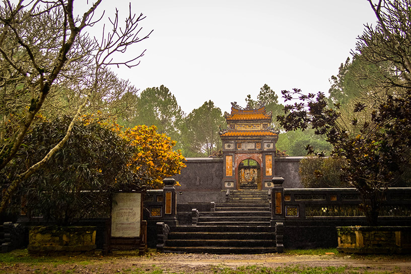 Kinh Dinh Tomb
