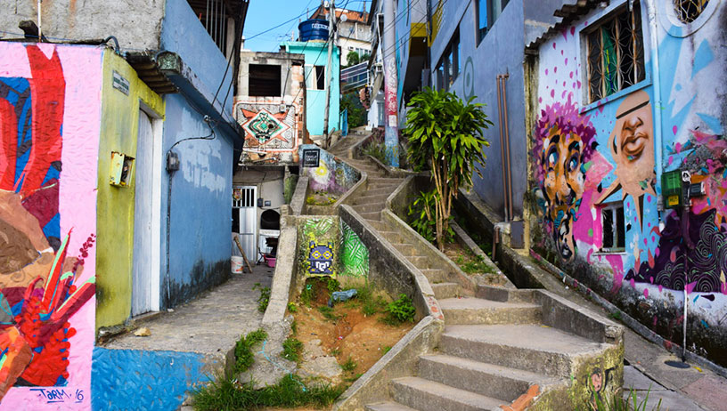 favela-tour-brazil-graffiti-art