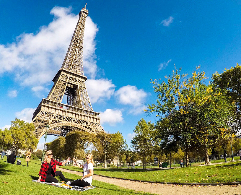 picnic under the Eiffel tower